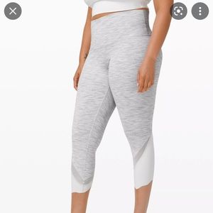 Gray scalloped lululemon leggings